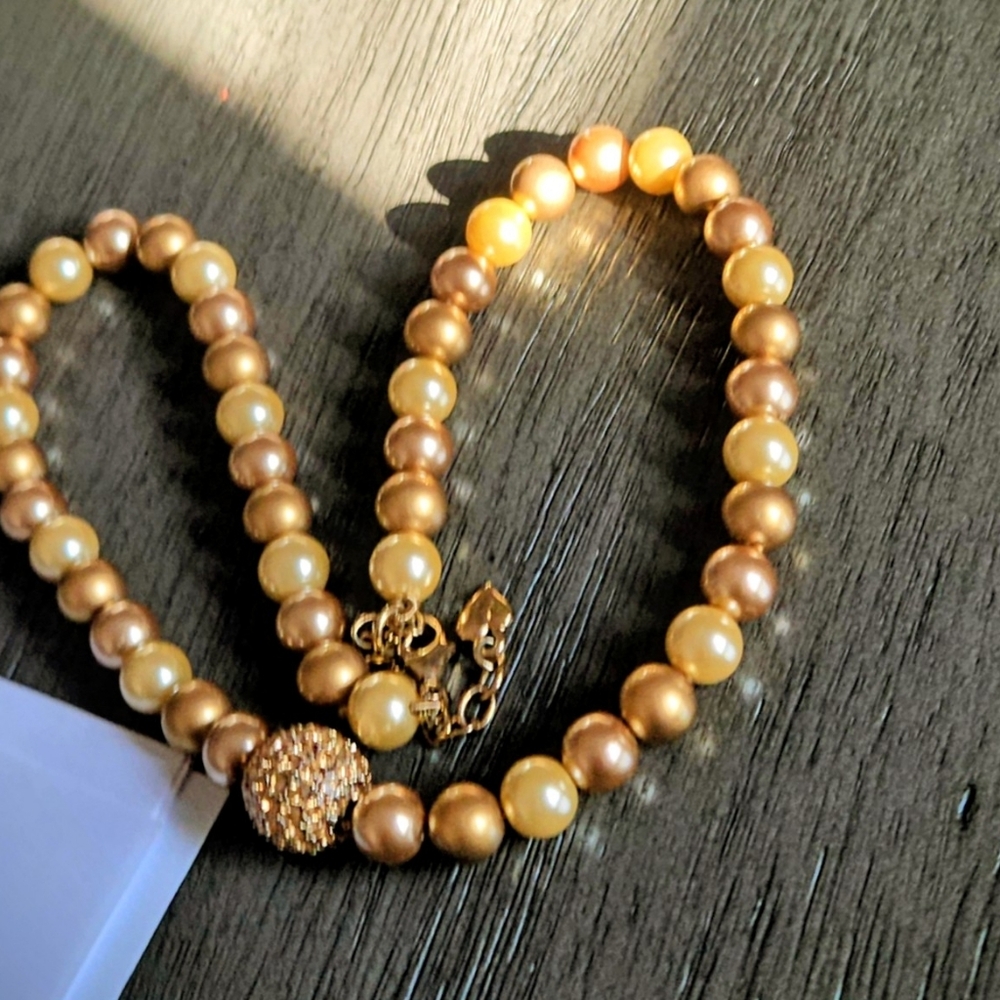 Vintage CAROLEE  Chunky Faux Pearl Necklace Gold/Taupe/Tan Tone - Well Made - Picture 5 of 7